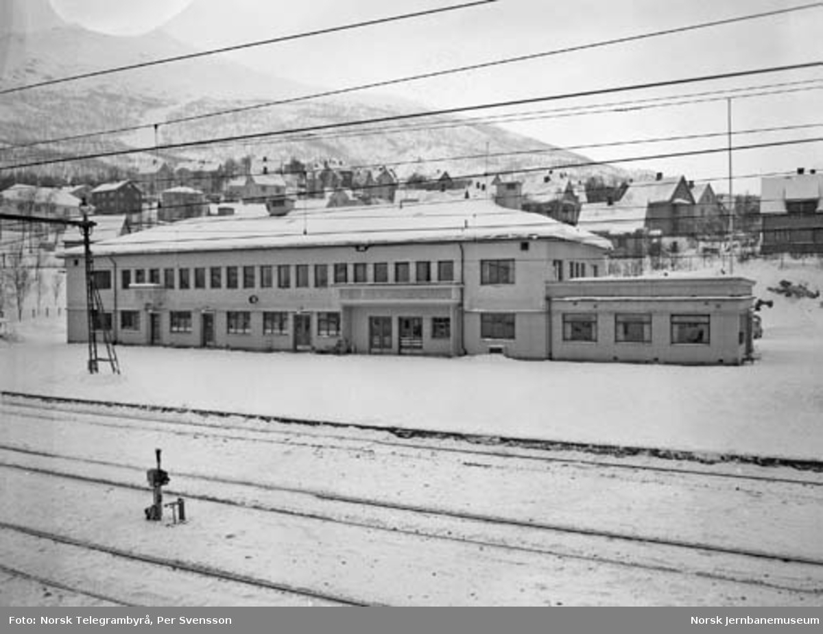 Ofotbanen : Narvik stasjonsbygning