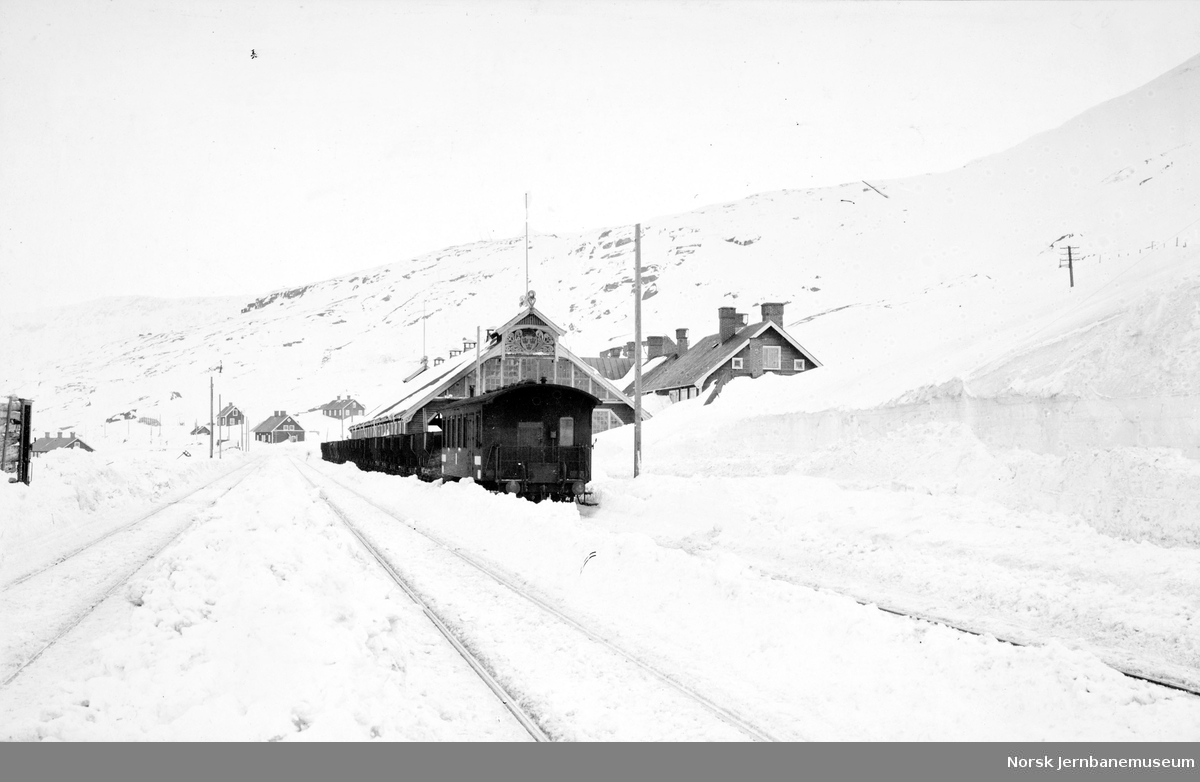 Riksgränsen stasjon snøvinteren 1910-11