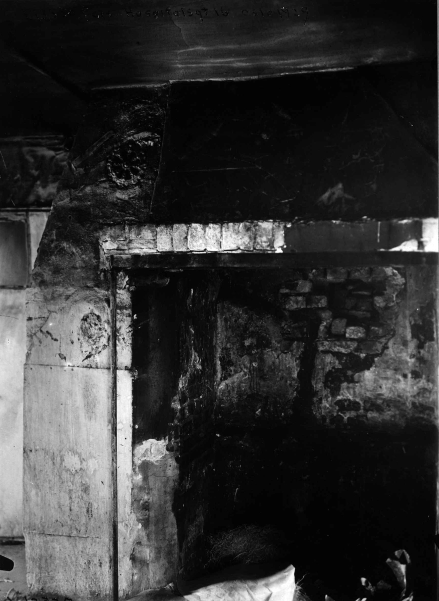 Hospitalgata 16, Oslo 1929. Interiør, detalj av ildsted.