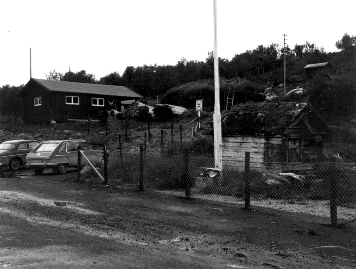 Abraham Mikkelsens museum med bygninger, Nesseby 1968.