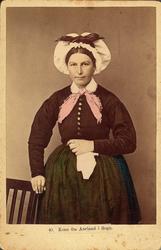 40. Kone fra Aurland i Sogn. Bergens Stift.