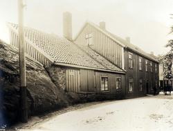 Gateparti, Mandal, Vest-Agder. Fotografert 1912.