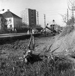 Strømsveien, Oslo, mai 1959. Veibygging.