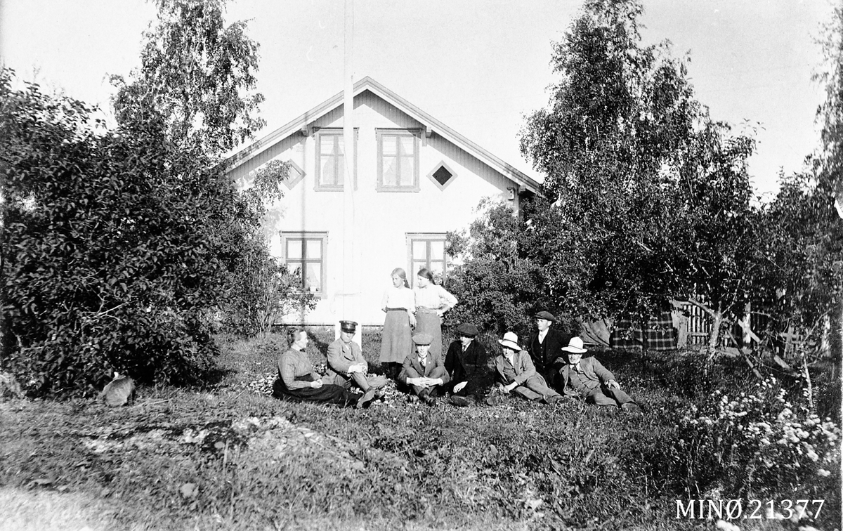 I haven på Solberg gård, Vang Hedmark