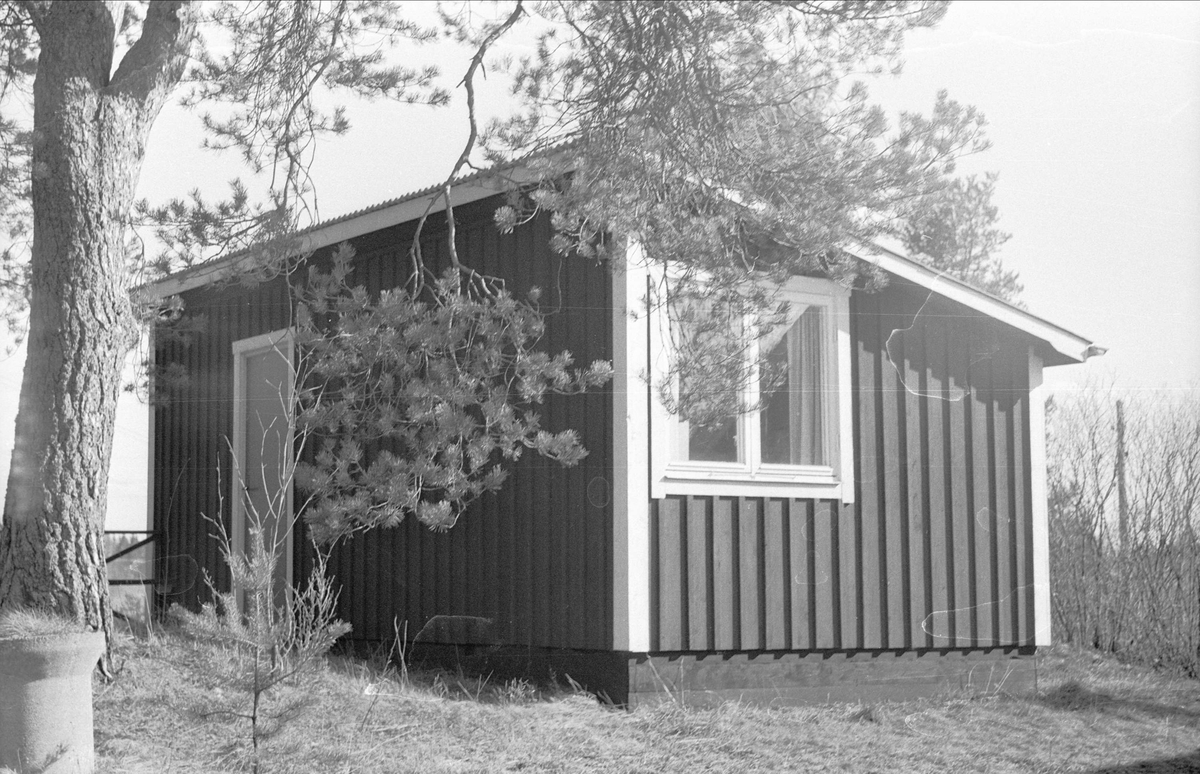 Stuga, Östa 2:12, Ärentuna socken, Uppland 1977