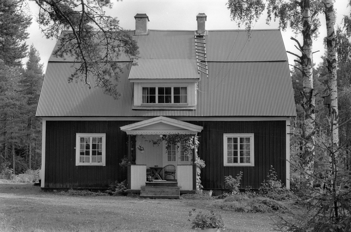Bostadshus, Skärtomt 1:1, Skärtomt, Lena socken, Uppland 1978
