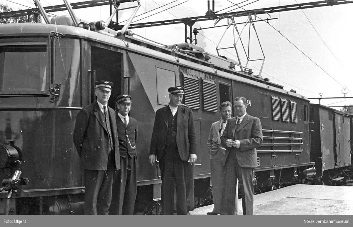NSB elektrisk lokomotiv type El 8 nr. 2054 : prøvetur til Fredrikstad