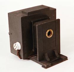 Forstørrelsesapparat