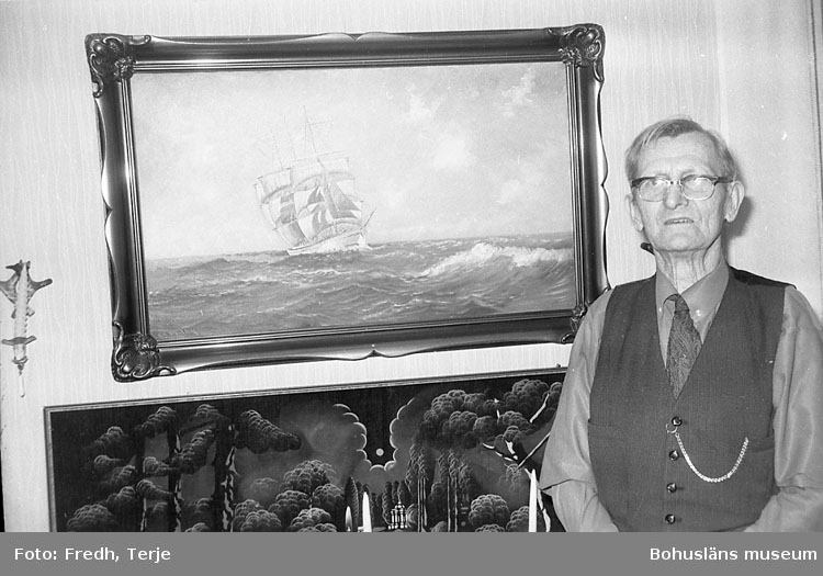 Enligt fotografens notering: "Skeppare Konrad Berntsson Hunnebo".

