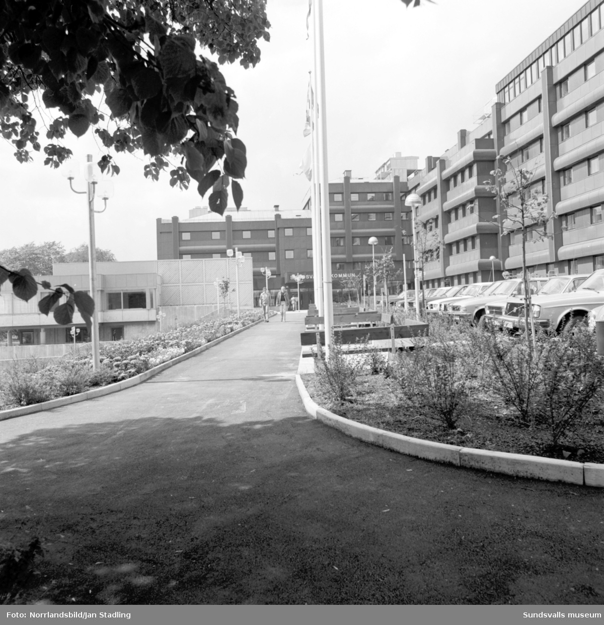 Exteriörbilder av Sundsvalls kommunhus efter upprustningen.