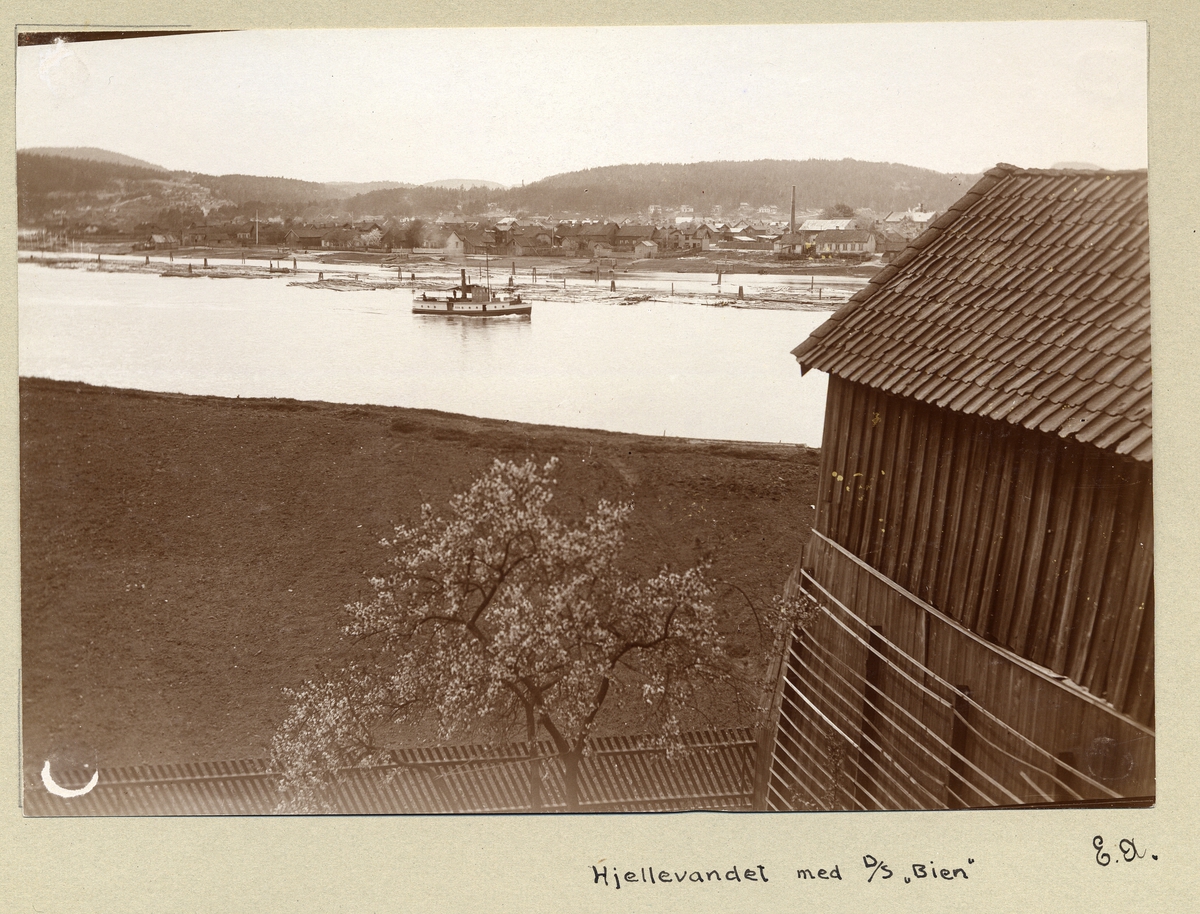 D/S Bien på Hjellevannet, Skien, 1905
