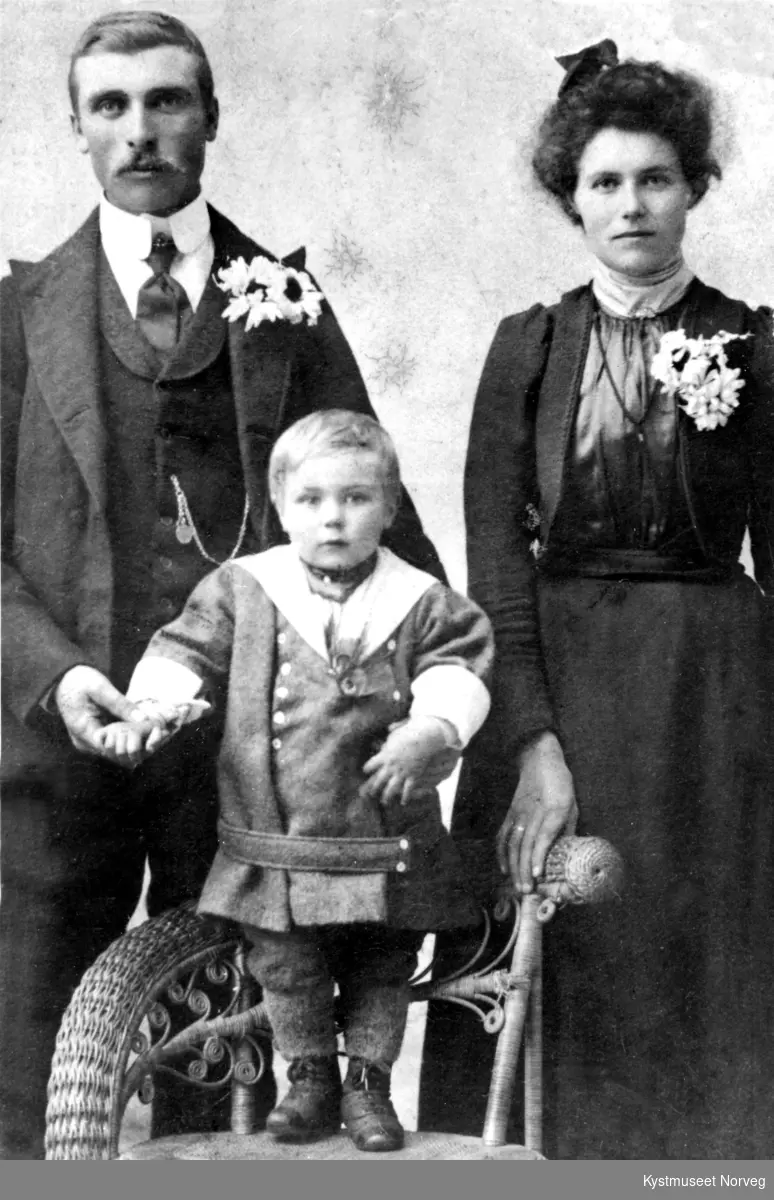 Kristian T. K. med kone og barn