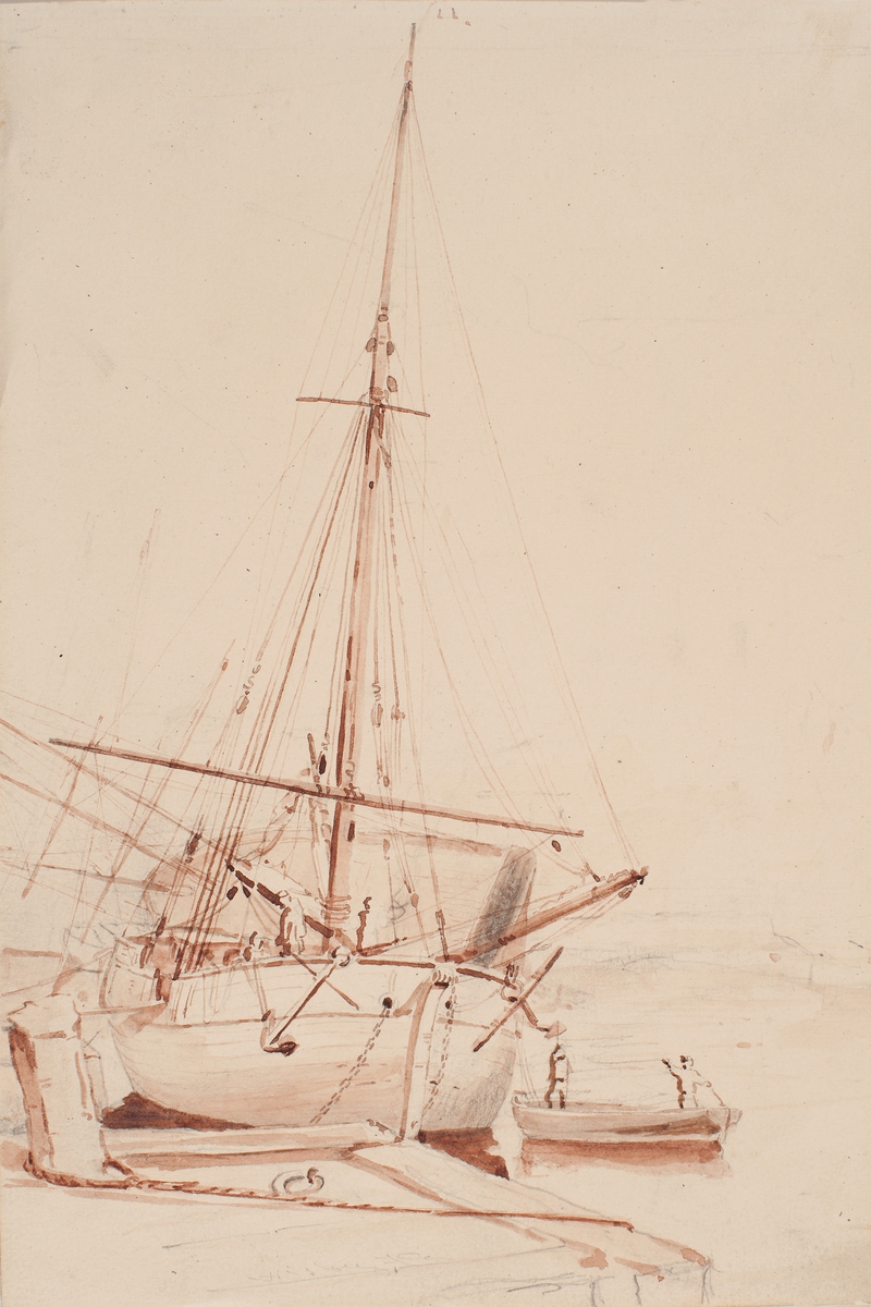 Framsida: En jakt, liggande förtöjd mellan 2 utskjutande brokistor, vid bb bog 2 man i en båt, i bakgrunden skymtar ett för kölhalning kullvindat tvåmastat fartyg. 

Frånsida Otydligt antydda fartyg, framför ett par bodar.