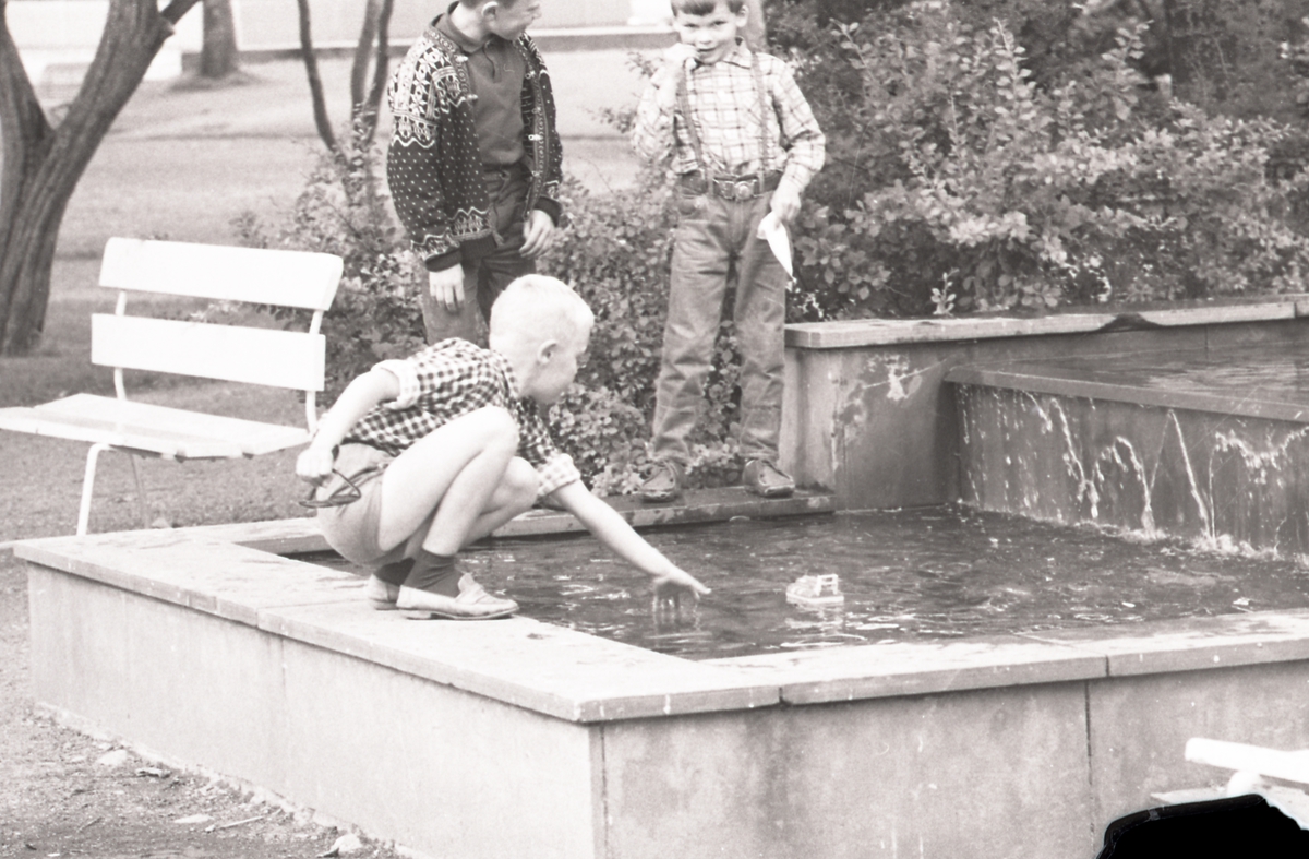 Barn i lek - Sommeren 1968.