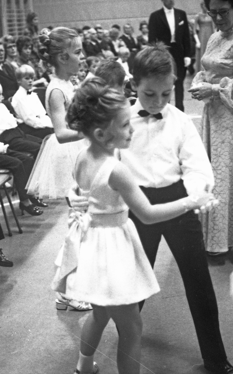 Danseskolen - Juleoppvisning 1971.