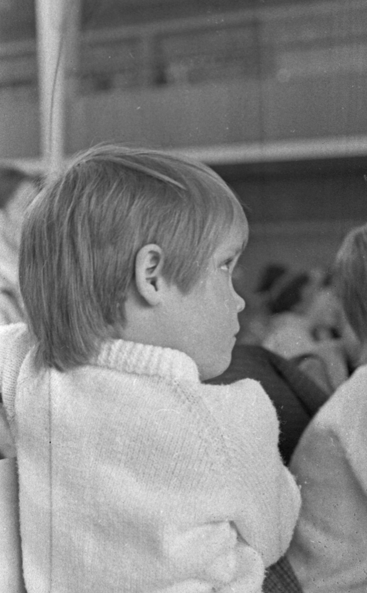 Barneteater i Aulaen.