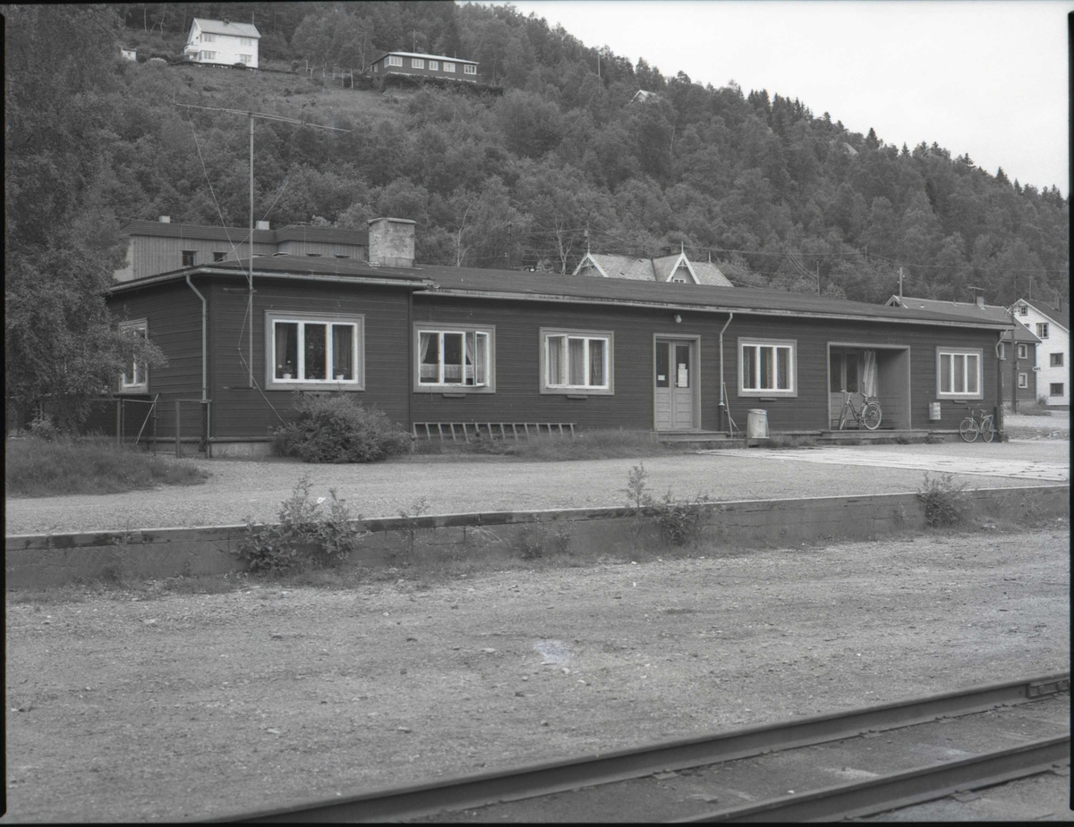 Løkken stasjon mot vest. Thamshavnbanen.