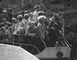 Vardens arkiv. "Fra Telemarksbåtene" 08.07.1953