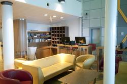 Flott interiør og arkitektur i kantinen på nye Valhall PH.