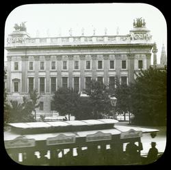 Østerrike: Parlamentsbygn. tverfacade. Wien