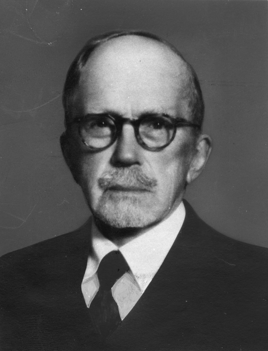 Arvid Rosengren 1866-1961, medlem av KSSS från 1896. Fotografiet återgivet bland försättsplanscherna i KSSS årsbok 1947 samt på s 78 därstädes.