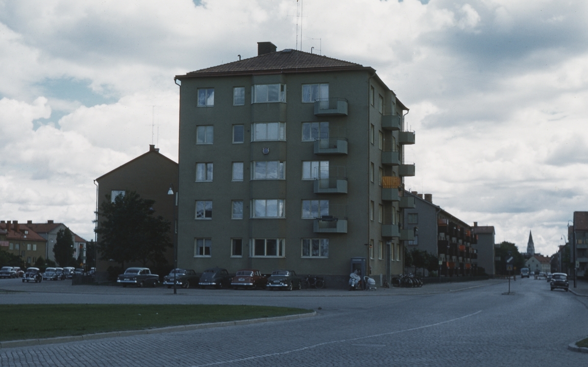 Bostadshus, Västra Nobelgatan 32.