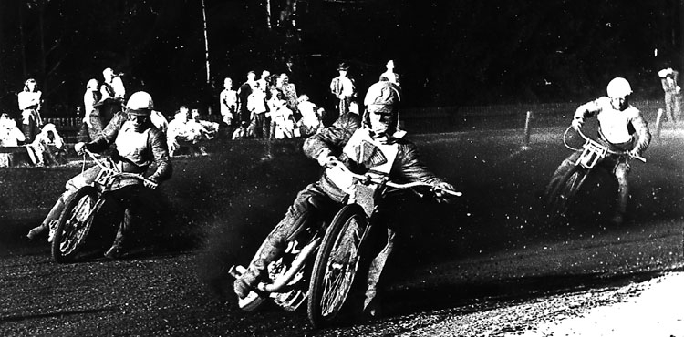 50-talets speedwaytävlingar vid Örebro motorstadion, Österäng.