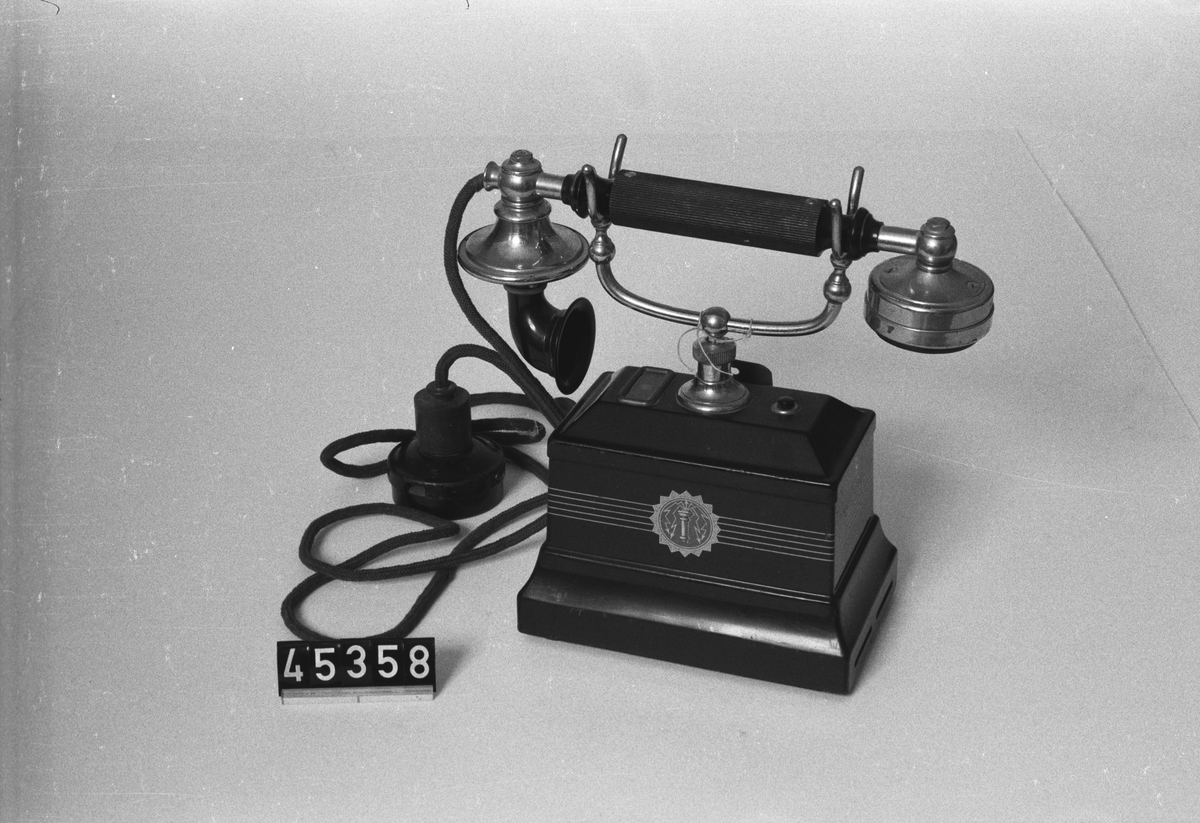 Telefonapparat för CB-system.