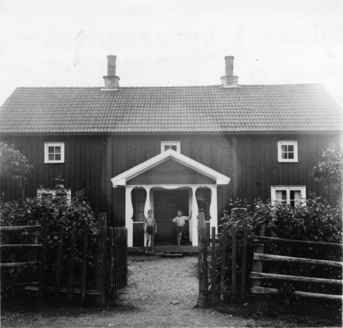Ängvallsbrons prästgård (Nordmark) byggd på 1740-talet, vid Nordmarkshyttan, Värmland.
