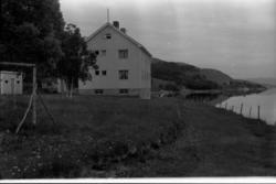 Kåfjord i Alta kommune, Gabrielsneset i bakgrunnen. 1966.