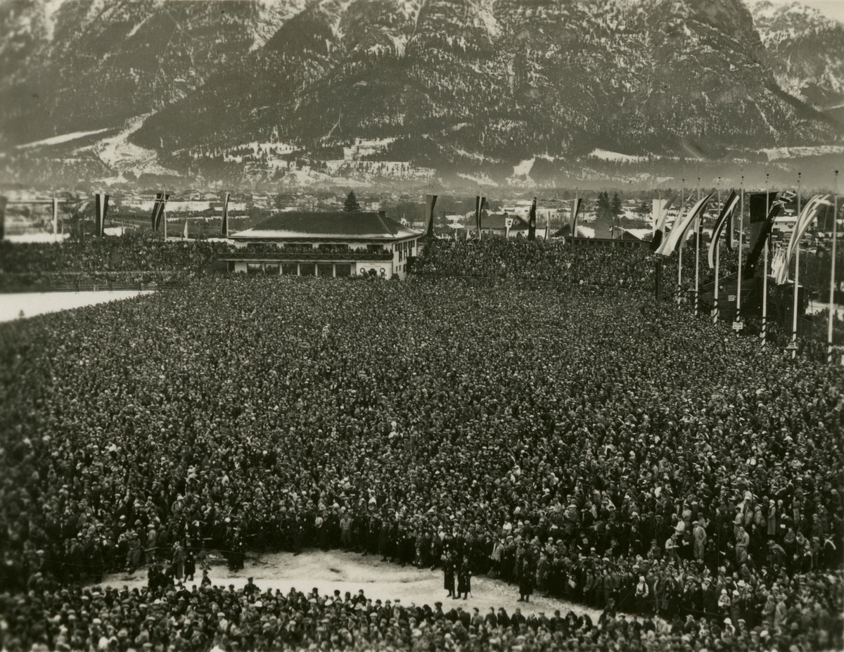 The crowd at the ski stadium at Garmisch