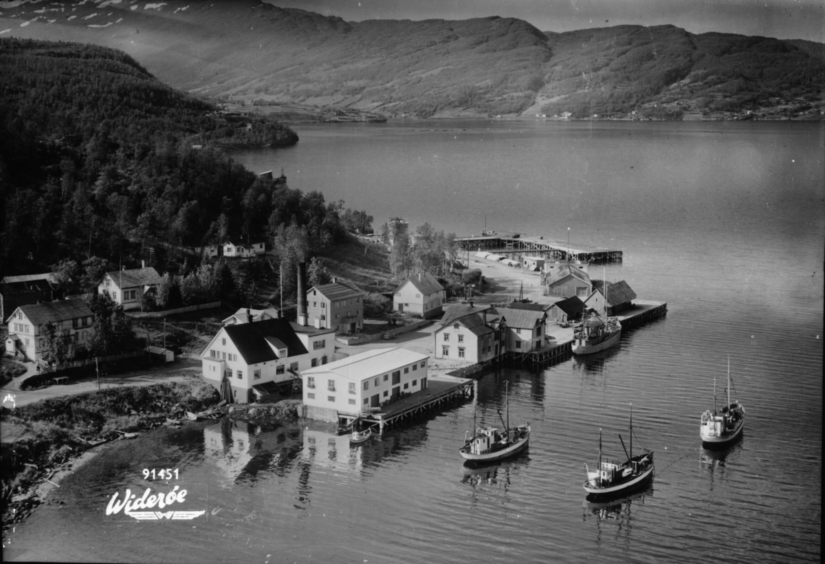 Handelsstedet Vika i Sørreisa 1956