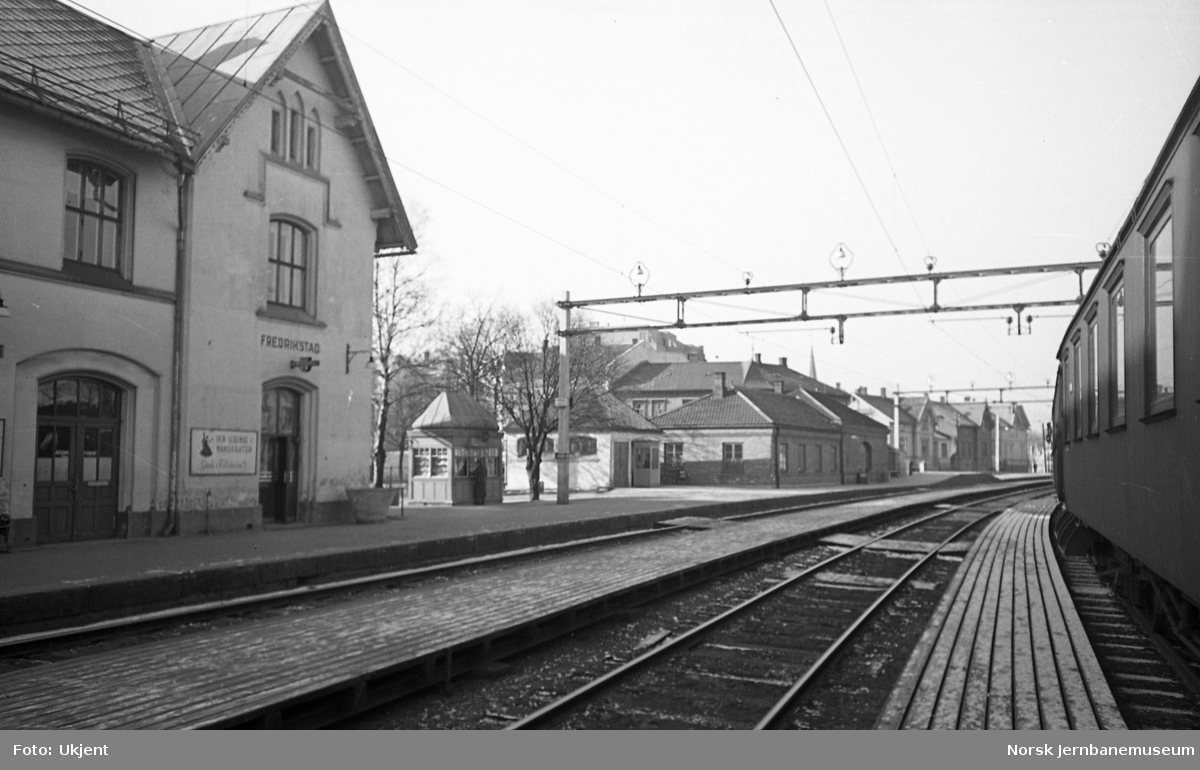 Fredrikstad stasjonsbygning