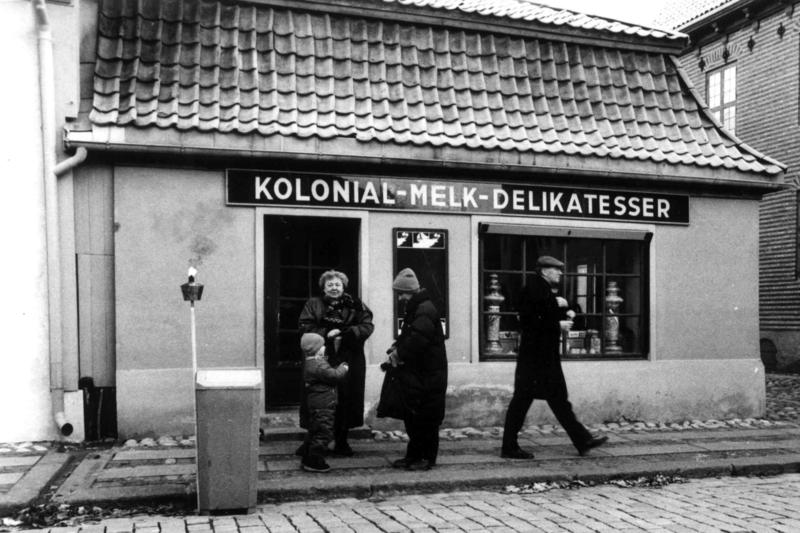 Kolonialforretningen på Norsk Folkemuseum, fotografert 1987.