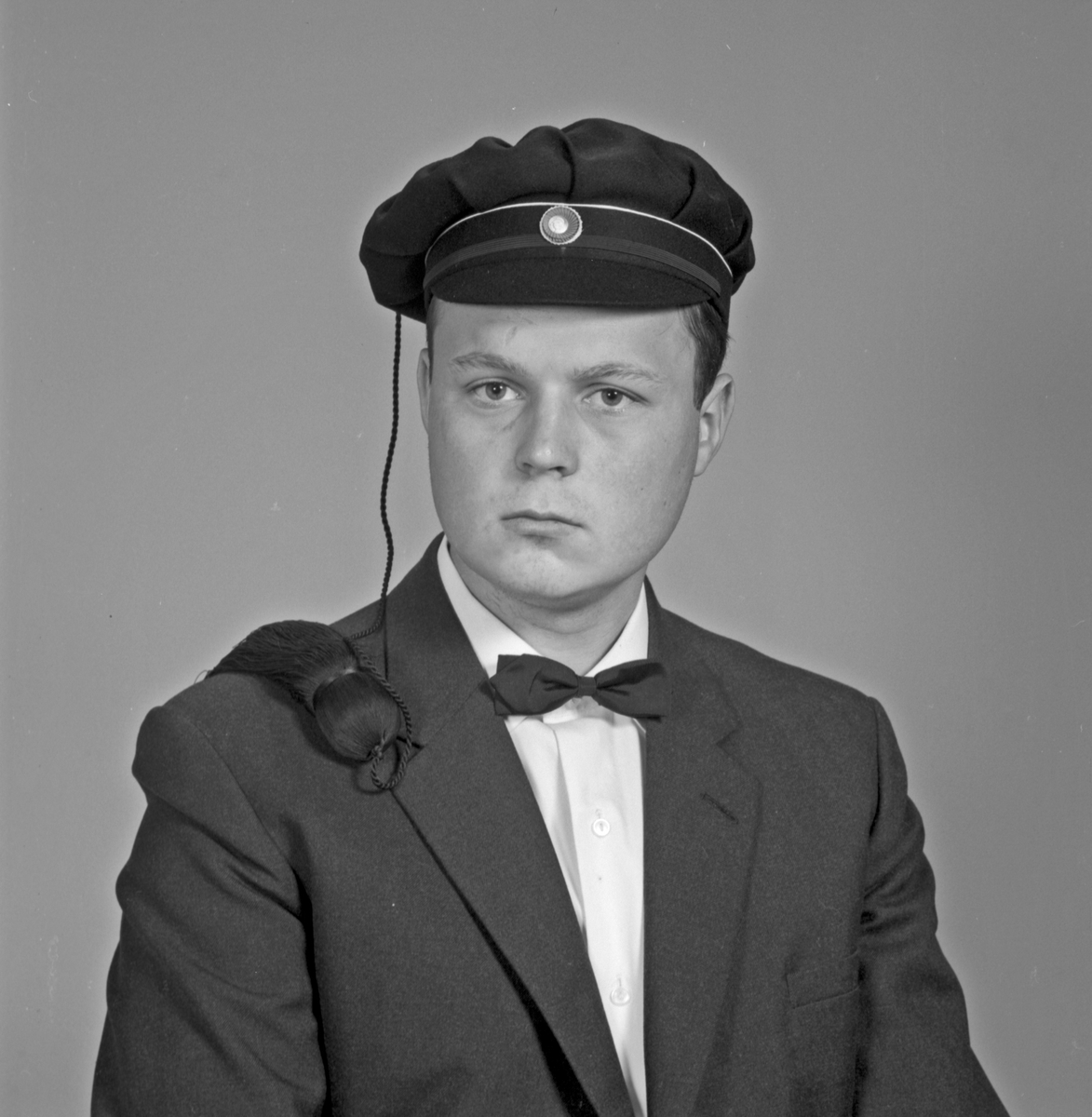 Portrett ung mann med studentlue - bestiller Terje Rød