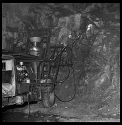 Ladeplattform ved stuff i gruve på Kjørholt.