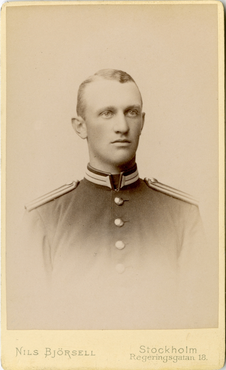 Porträtt av Wathier Hamilton, elev vid Krigsskolan Karlberg, sedemera officer vid Upplands regemente I 8.