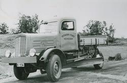 FWD lastebil modell HG utstyrt med Willett veiskraper i 1939