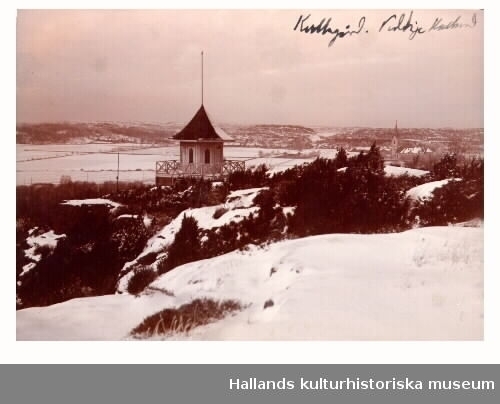 Kullagård med omgivningar. På korten står namnet Otto Anderberg angivet.Bild B publicerad i STFÂ´s årsbok någon gång under 1910-talet. Lantgård.
