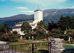 Postkort ";M-4791-0"; med motiv fra Nesset kirke i Nesset ko