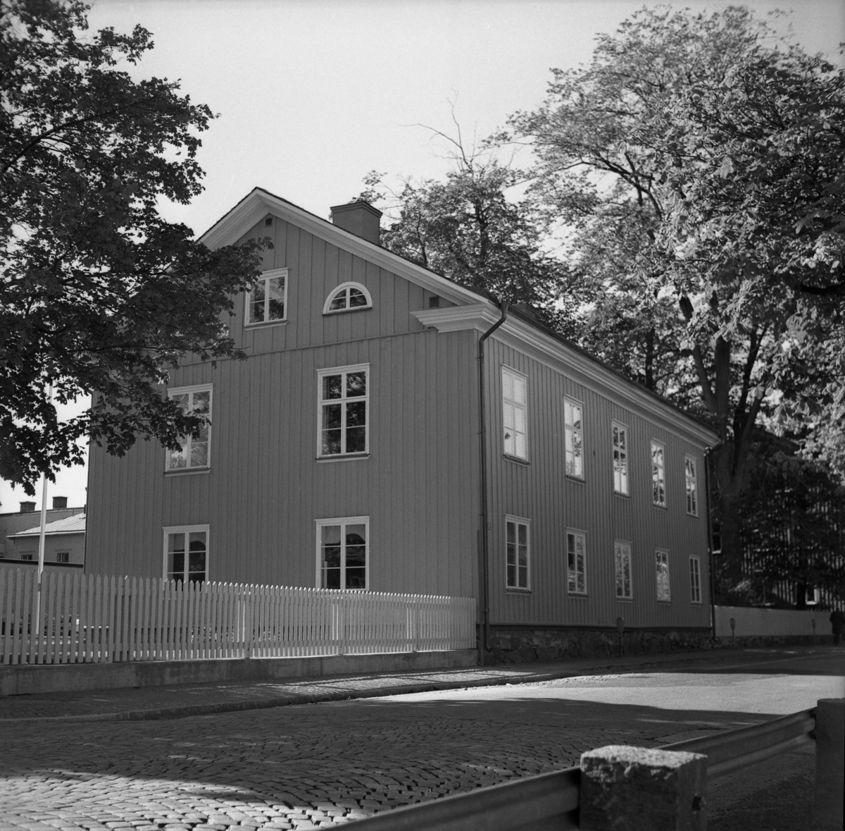 Pihlgrensgården i kvarteret Gäddan. Huset uppfördes före branden 1865.