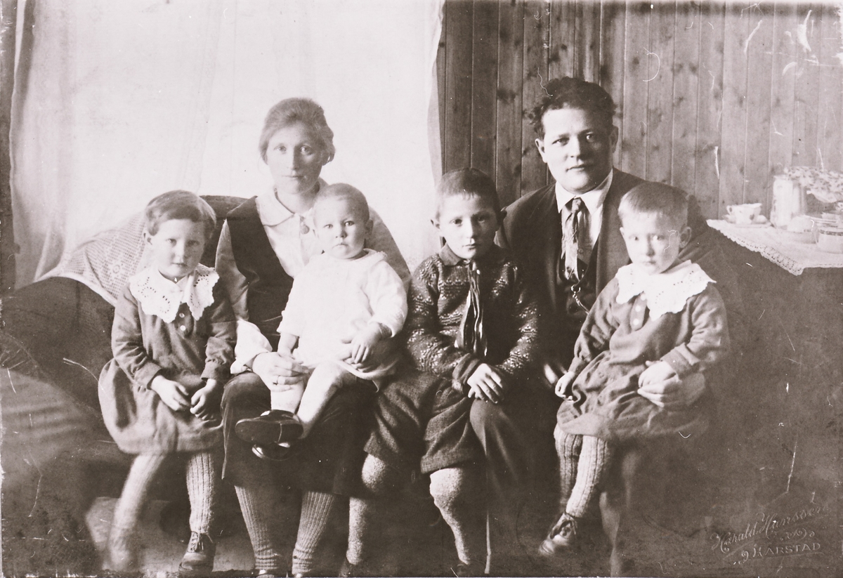 Familien Larsen Gryllefjord.
