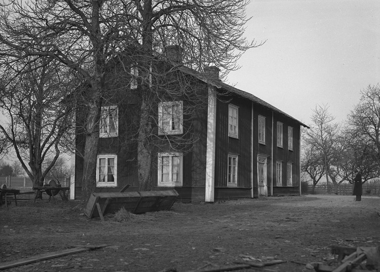 Gästgivaregården i Hössjö. 
Västra gården, riven 1942.