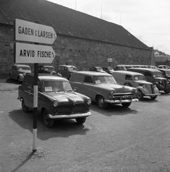 Bilutstillingen på ytre Kongsgård 1953. Gaden & Larsen A/S o