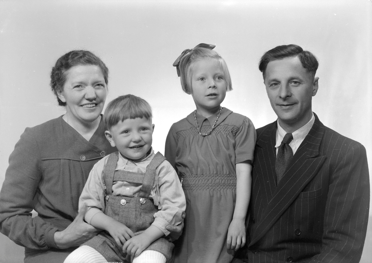 Hilmar Klukstad med familie