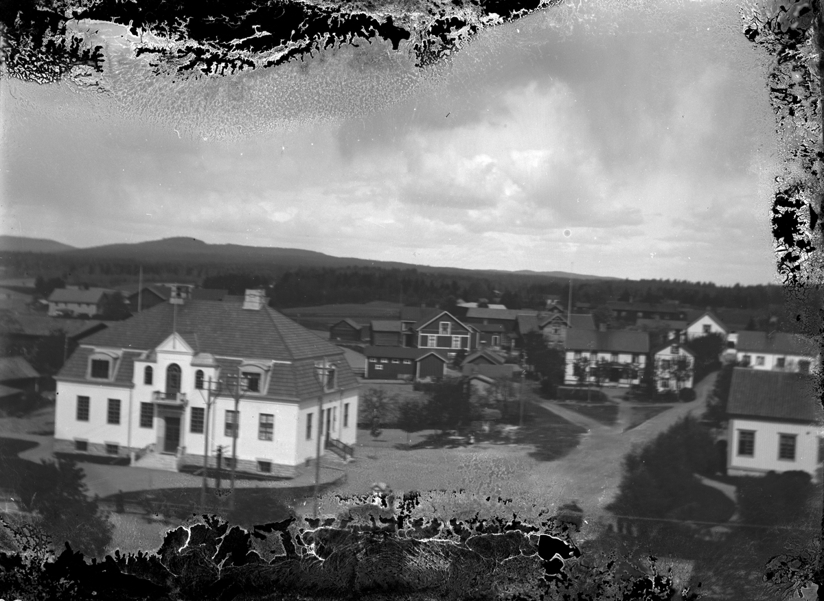 Torsåkers kommunalhus. Foto från kyrktornet 1920.