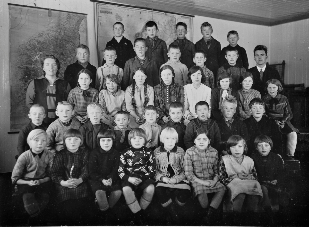 Skoleklasse på Botngård Skole i 1930