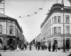 Bragenes Torv / Ø. Storgate. Drammen
Yrende gateliv
