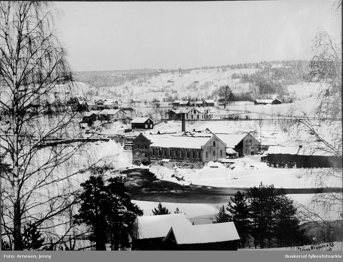 Træmassefabrikken. Kongsberg.
Startet opp i 1880