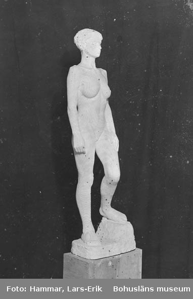 Troligen skulptur av Tage Larsson (1903-1980), Resteröd, Ljungskile